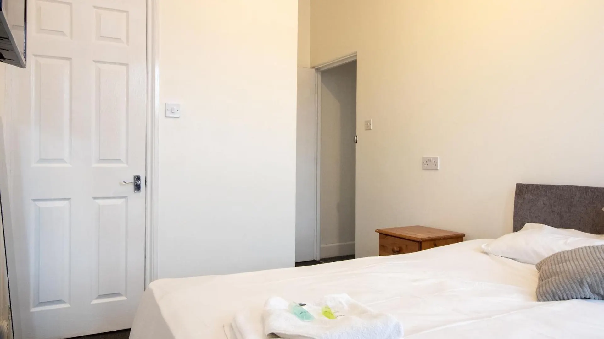 Pebbles Guest House Room 6 Southampton 0*,  Velká Británie