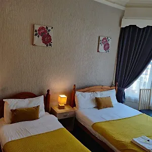 https://oyo-chesterton-hotel-blackpool.hotelsin-chester.com